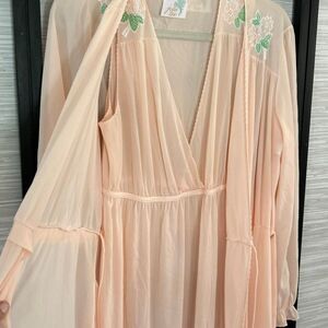 Jolie Two vintage blush pink peach nightgown and robe set long size M